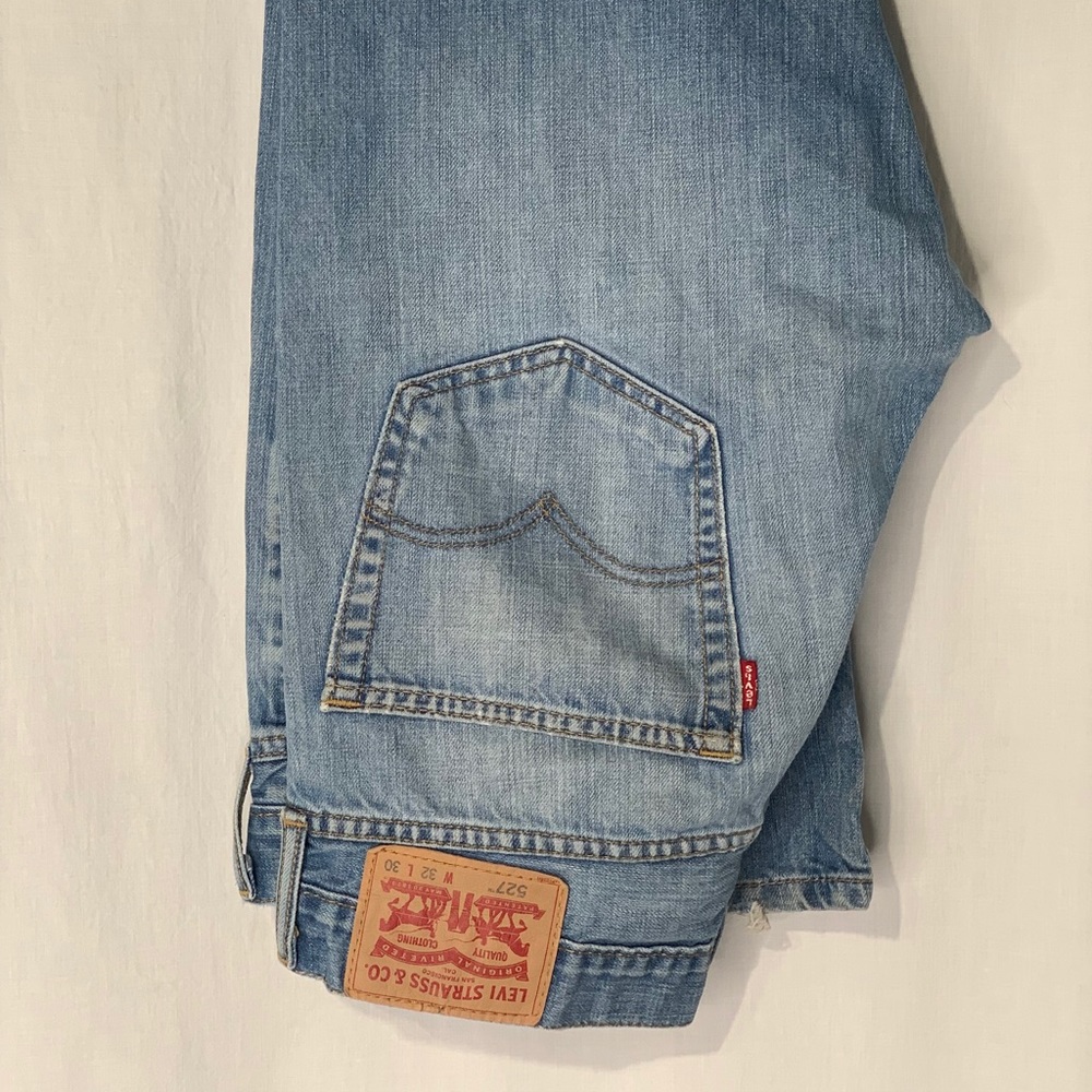 Levi 527 MENS SLIM BOOTCUT , size 32/30